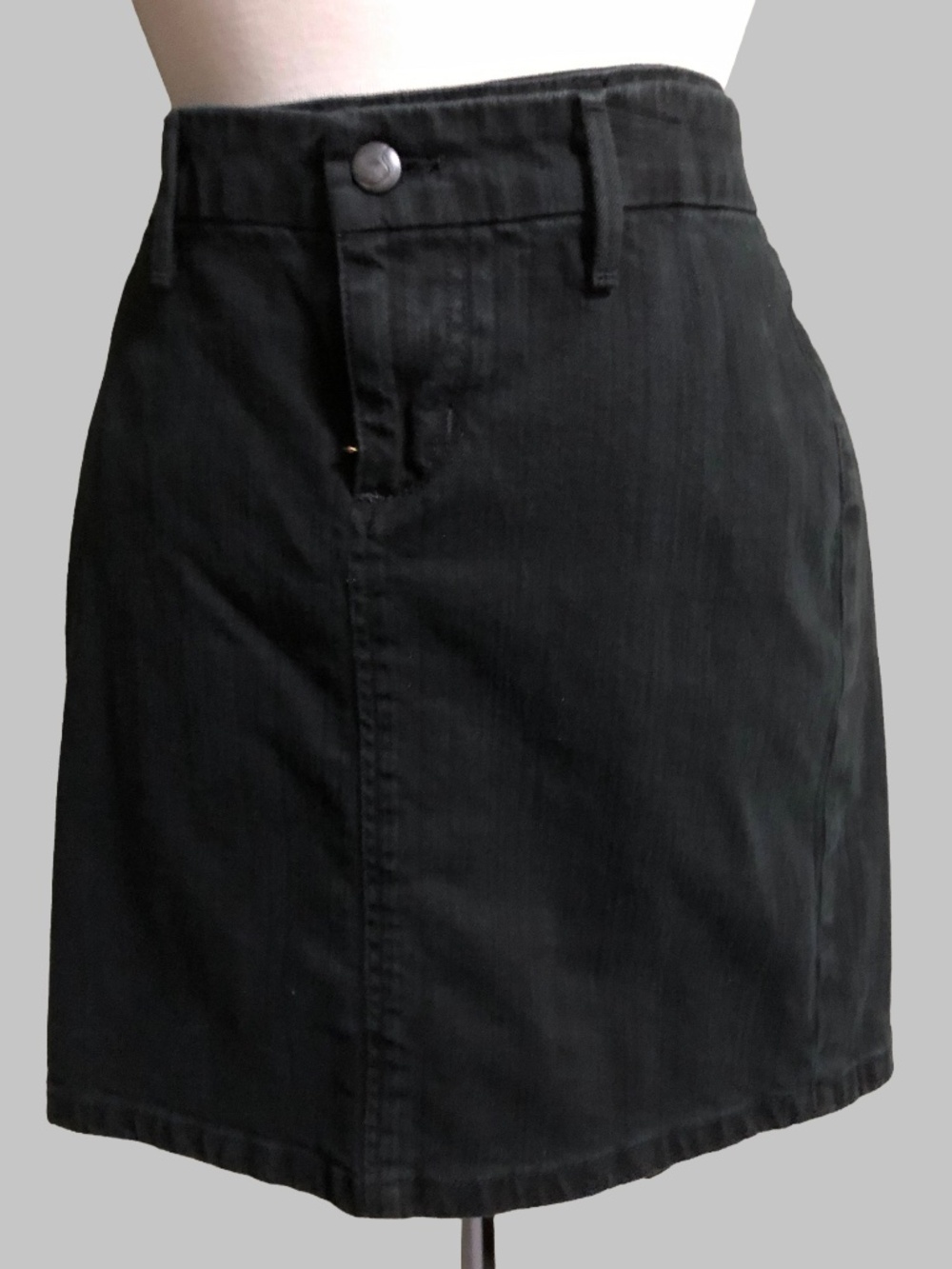 Joe's Jeans Black Denim Straight Mini Skirt | Back Slit Size 29